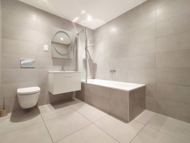 Photo 16- click for photo gallery